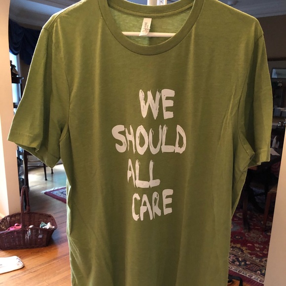 Tops - Pea green t-shirt